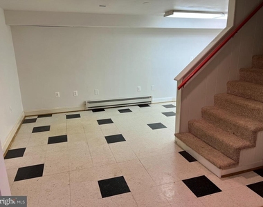 810 Wisteria Drive - Photo Thumbnail 24
