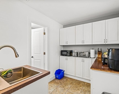5314 Avenue H St - Photo Thumbnail 16