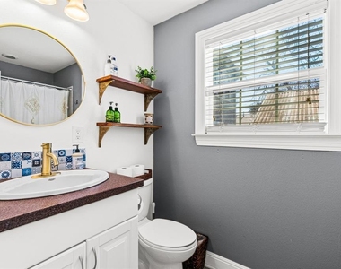 5314 Avenue H St - Photo Thumbnail 14