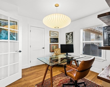 5314 Avenue H St - Photo Thumbnail 10