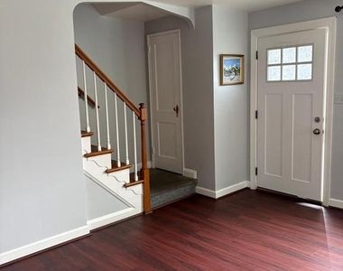 1542 Becklow Avenue - Photo Thumbnail 12