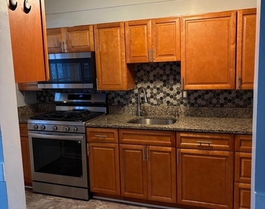 1542 Becklow Avenue - Photo Thumbnail 3