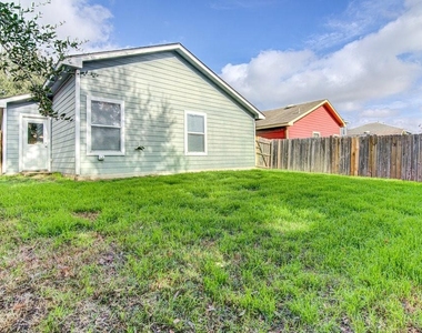7505 Aspen Brook Dr - Photo Thumbnail 16