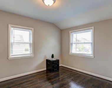 1115 N Marlyn Avenue - Photo Thumbnail 11