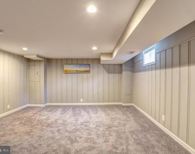 1115 N Marlyn Avenue - Photo Thumbnail 12