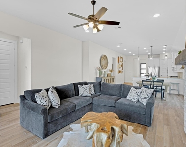 378 Carpenter Hill Drs - Photo Thumbnail 20