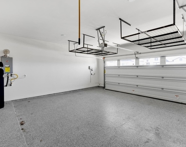 378 Carpenter Hill Drs - Photo Thumbnail 34