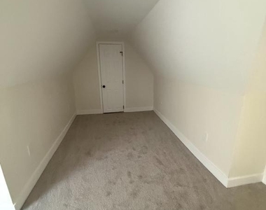 808 Winston Avenue - Photo Thumbnail 10