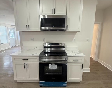 808 Winston Avenue - Photo Thumbnail 5