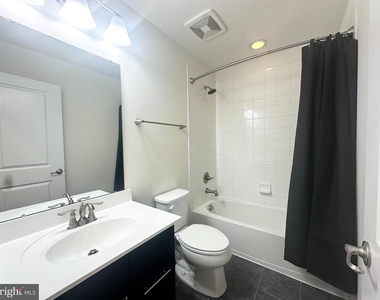 886 S Macon Street - Photo Thumbnail 14
