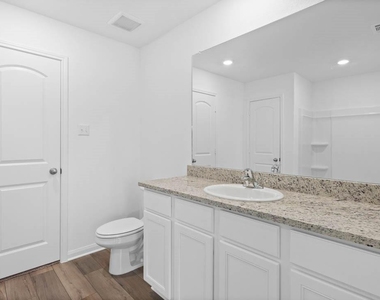 205 Paradise Canyon Dr - Photo Thumbnail 3
