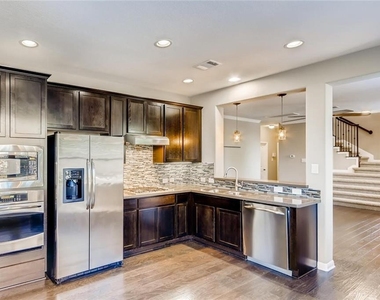 7500 Colina Vista Loop - Photo Thumbnail 5