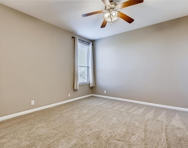 7500 Colina Vista Loop - Photo Thumbnail 17