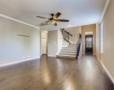 7500 Colina Vista Loop - Photo Thumbnail 4