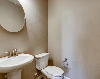 7500 Colina Vista Loop - Photo Thumbnail 9