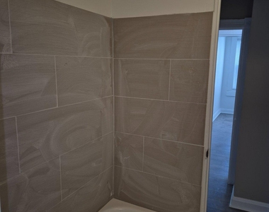 707 N Duncan Street - Photo Thumbnail 8