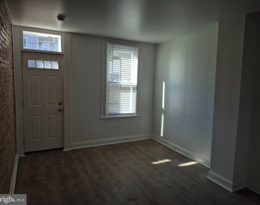 707 N Duncan Street - Photo Thumbnail 2
