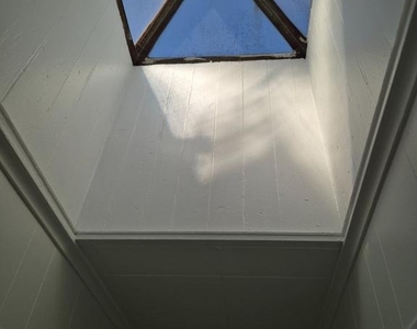 707 N Duncan Street - Photo Thumbnail 7