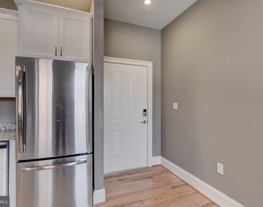 1214 Eutaw Place - Photo Thumbnail 10