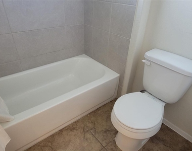 127 Trailside Ln - Photo Thumbnail 14