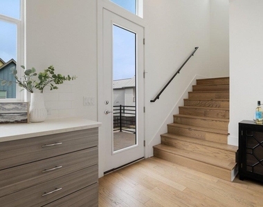 6124 Florencia Ln - Photo Thumbnail 17