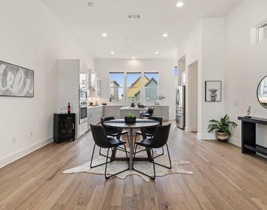 6124 Florencia Ln - Photo Thumbnail 10