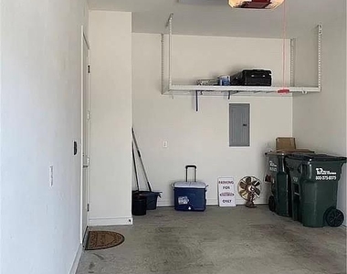 2519 Sutherland St - Photo Thumbnail 13