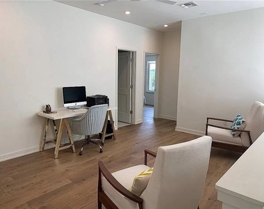 2519 Sutherland St - Photo Thumbnail 10