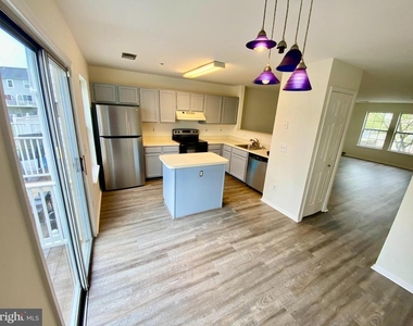1468 Nestlewood Court - Photo Thumbnail 9
