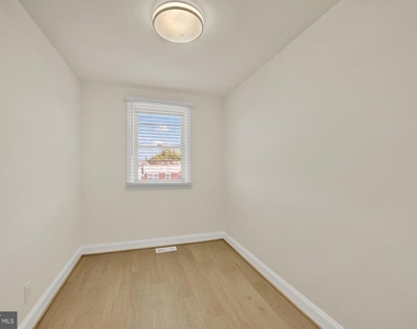 303 Arden Road W - Photo Thumbnail 12