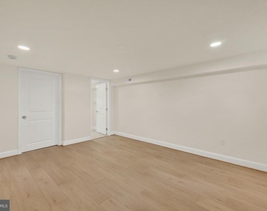 303 Arden Road W - Photo Thumbnail 13