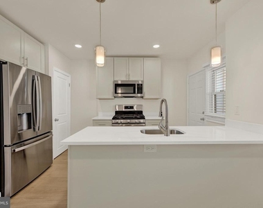 303 Arden Road W - Photo Thumbnail 6