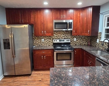 323 Lindera Court - Photo Thumbnail 38