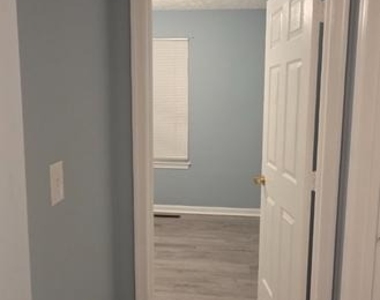 323 Lindera Court - Photo Thumbnail 14