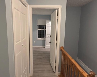323 Lindera Court - Photo Thumbnail 47