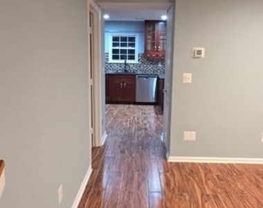 323 Lindera Court - Photo Thumbnail 3
