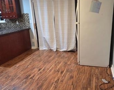 323 Lindera Court - Photo Thumbnail 6