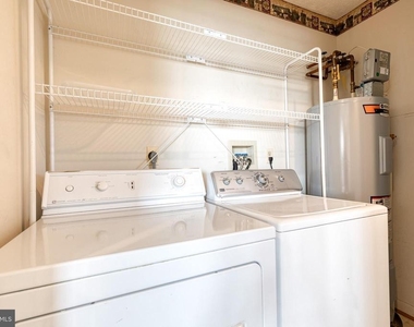 1577 Loring Court - Photo Thumbnail 25