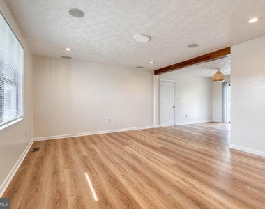 1577 Loring Court - Photo Thumbnail 3