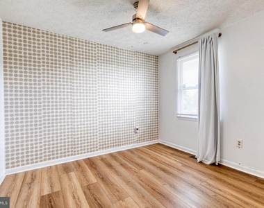 1577 Loring Court - Photo Thumbnail 21