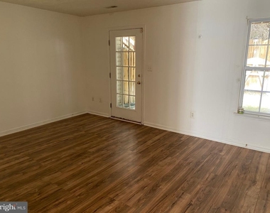 1726 Sea Pine Circle - Photo Thumbnail 12