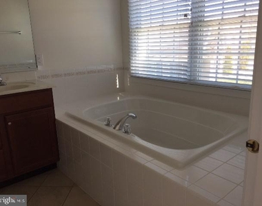 38356 Old Mill Way - Photo Thumbnail 10
