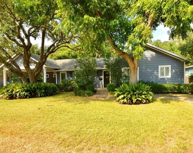 5018 Shoal Creek Blvd - Photo Thumbnail 1