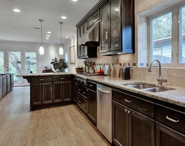 5018 Shoal Creek Blvd - Photo Thumbnail 16