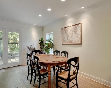 5018 Shoal Creek Blvd - Photo Thumbnail 10
