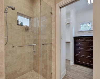 5018 Shoal Creek Blvd - Photo Thumbnail 20