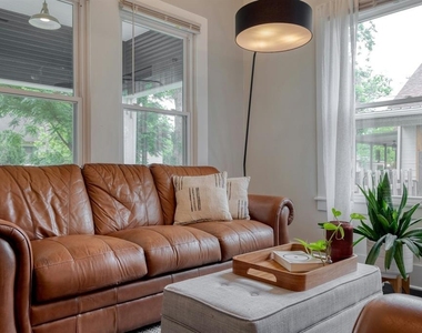 1012 Speegle St - Photo Thumbnail 6
