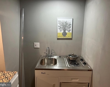 219 S Union Street - Photo Thumbnail 7