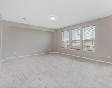131 Connor Elkins Dr - Photo Thumbnail 9