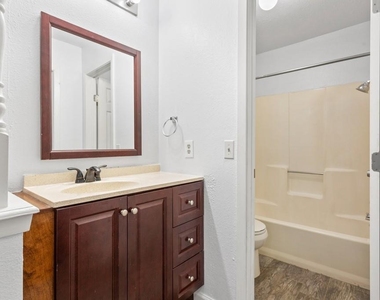 10616 Mellow Meadows Dr - Photo Thumbnail 16